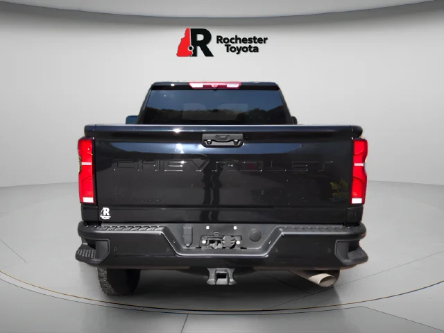 Used 2025 Black Chevrolet LT image 5
