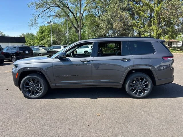 New 2026 Baltic Gray Metallic Clearcoat Jeep Limited image 3