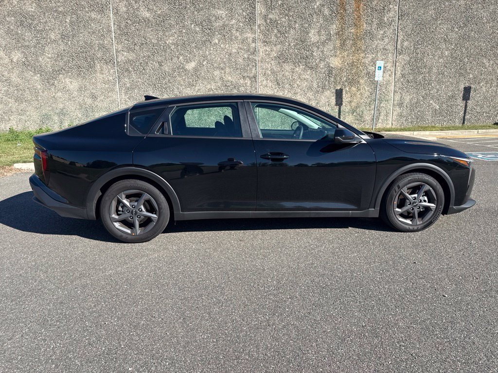 Used 2026 Black Kia LXS image 8