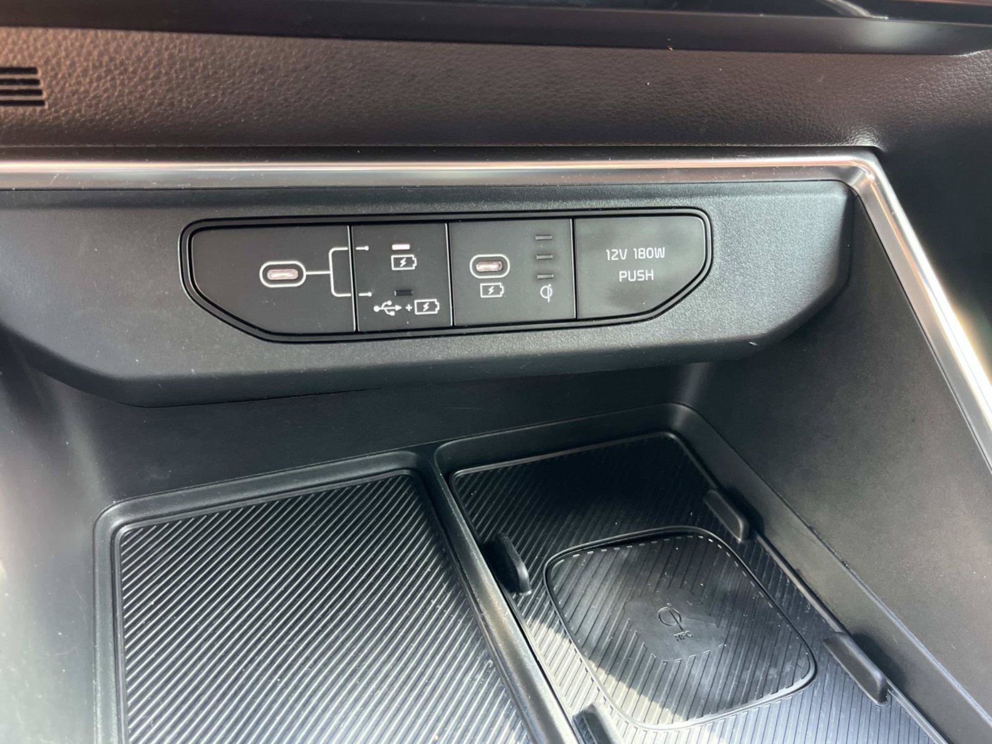 Used 2025 Astra Blue Kia SX image 33