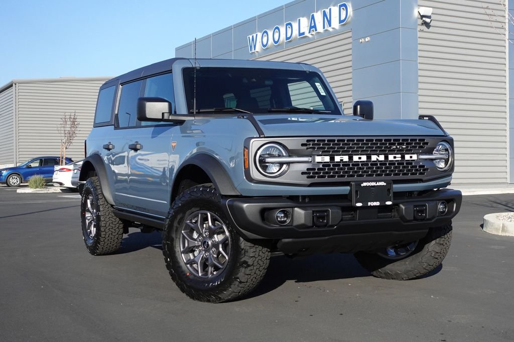 Blue (Azure Gray Metallic Tri-Coat) 2025 Ford Bronco Badlands 4-Door 4WD SUV / Crossover Four-Wheel Drive