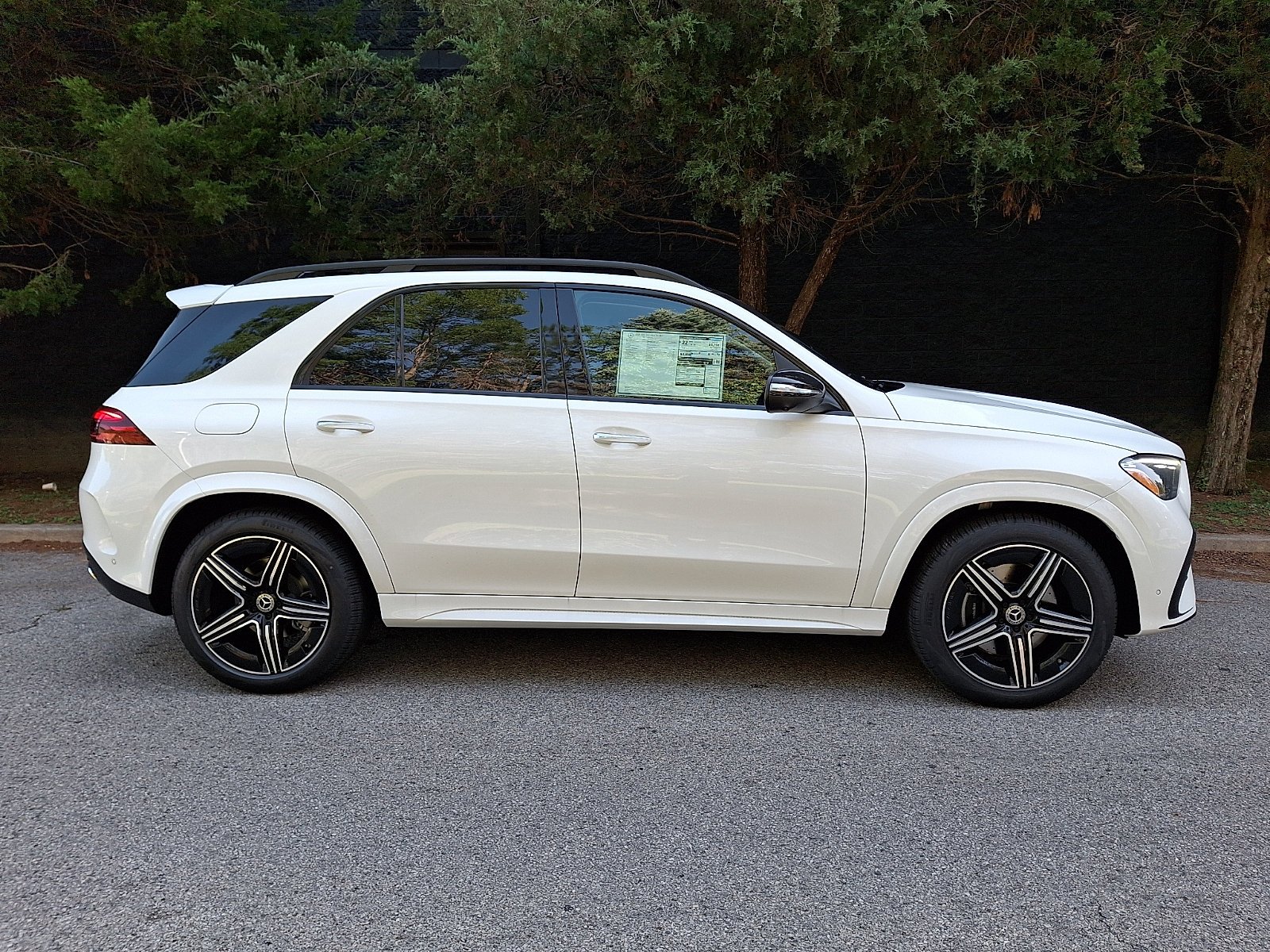 New 2026 Polar White Mercedes-Benz GLE 350 image 28