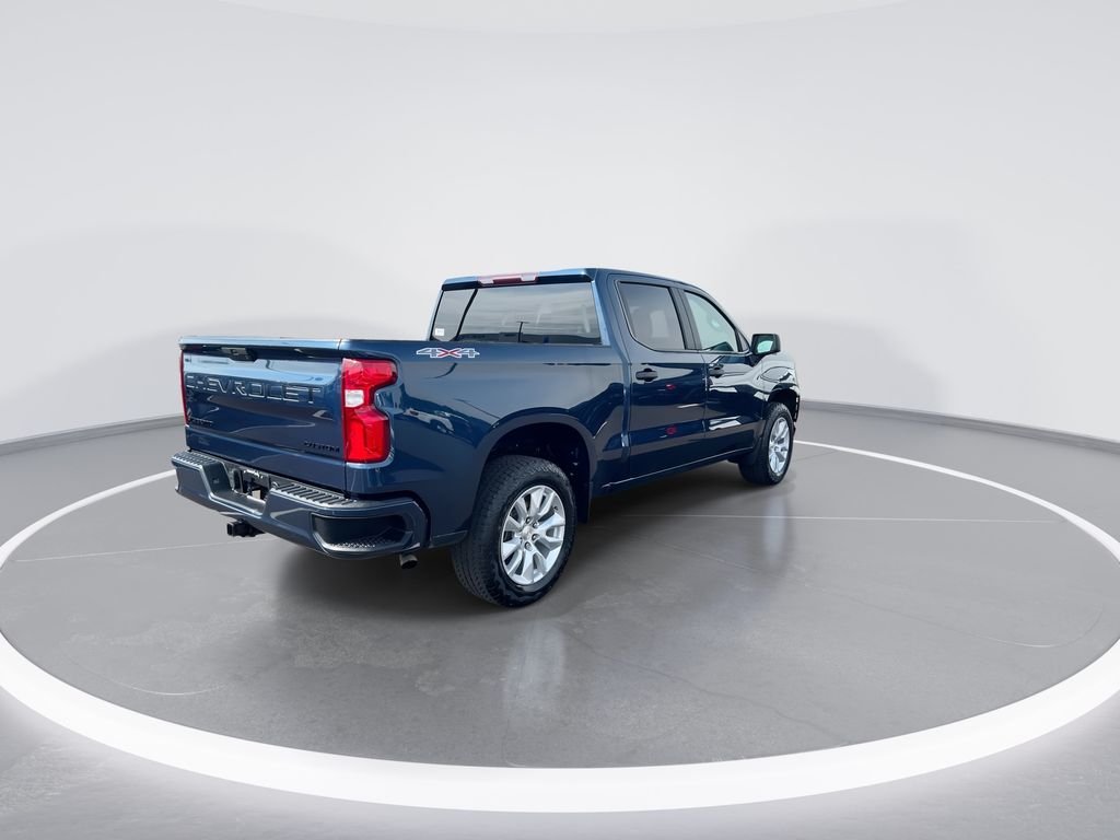 Used 2021 Blue Chevrolet Custom image 8