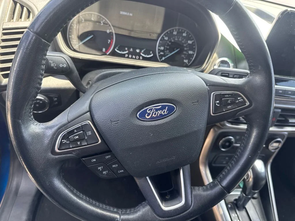 Used 2020 Blue Ford SE image 8