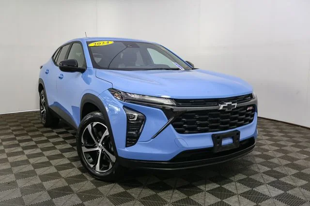 Used 2024 Blue Chevrolet 1RS image 3