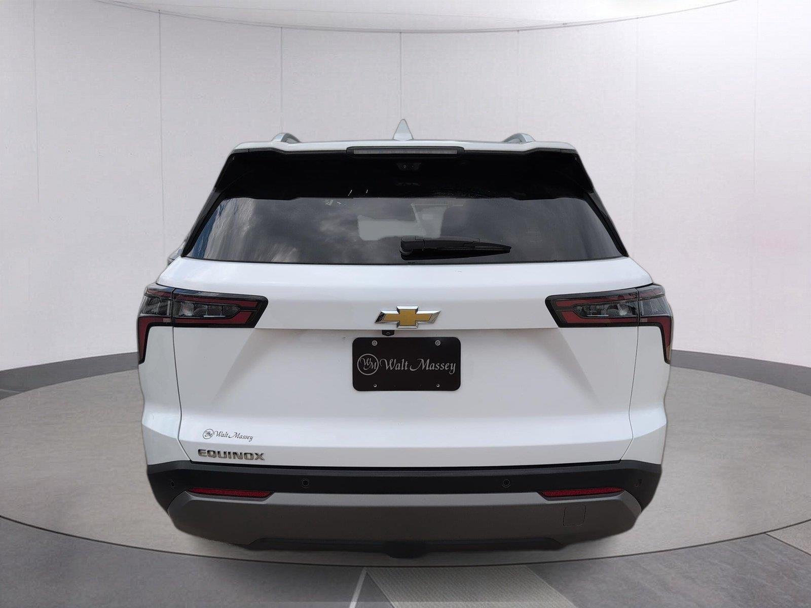 Certified Used 2025 Summit White Chevrolet LT image 6