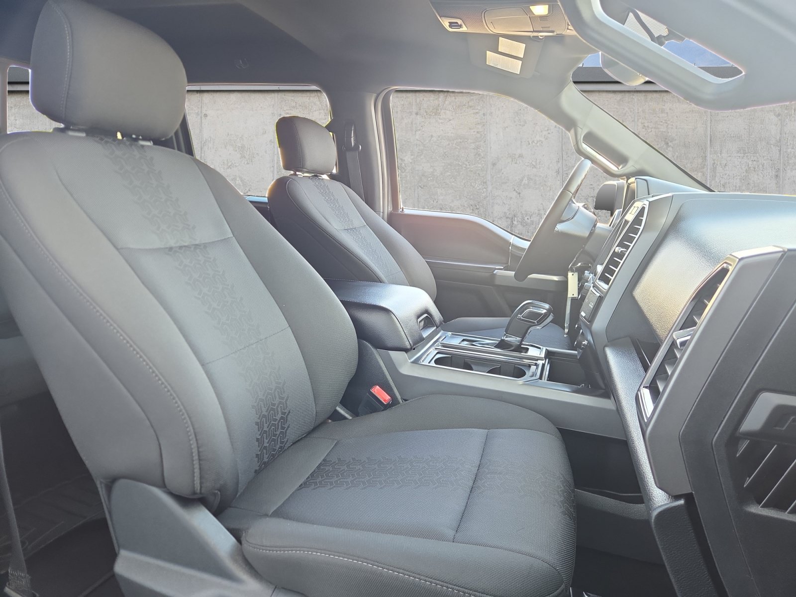2018 Ford F-150 XLT - Photo 15