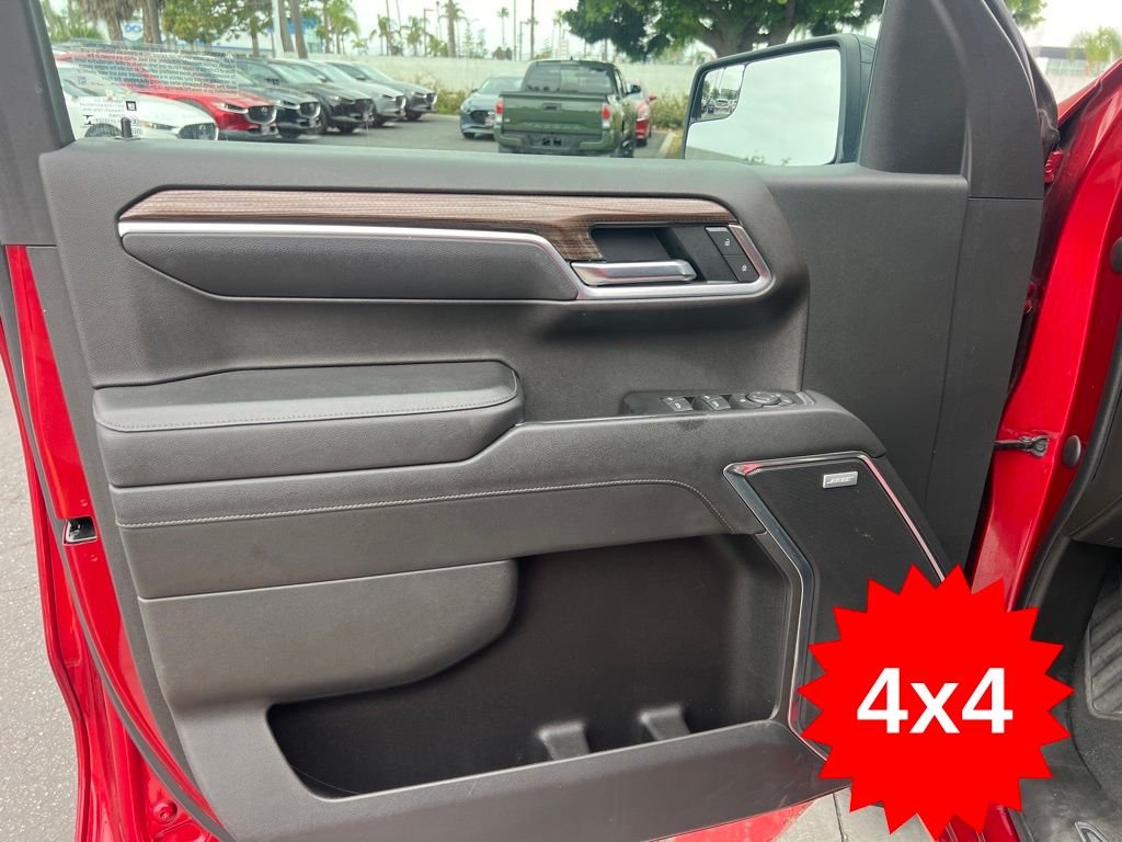Used 2022 Red Chevrolet RST image 32