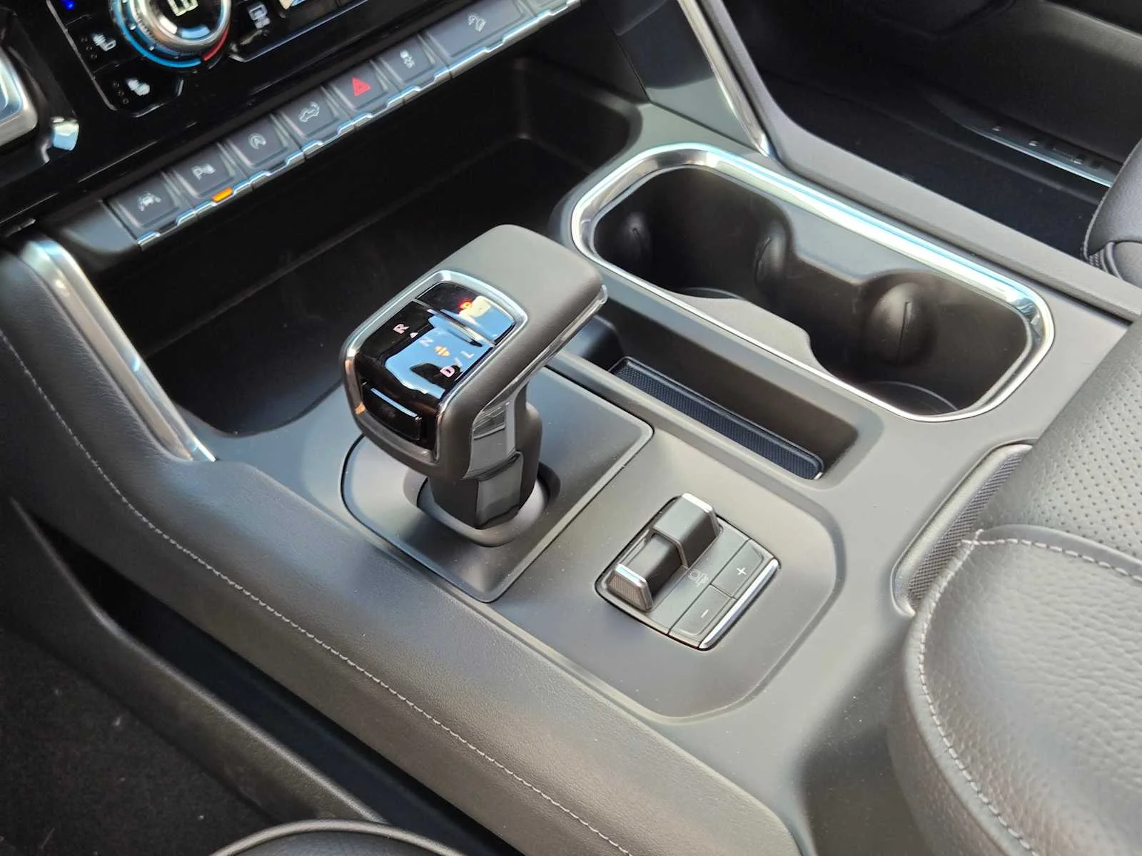 2026 GMC Sierra 1500 Denali - Photo 14
