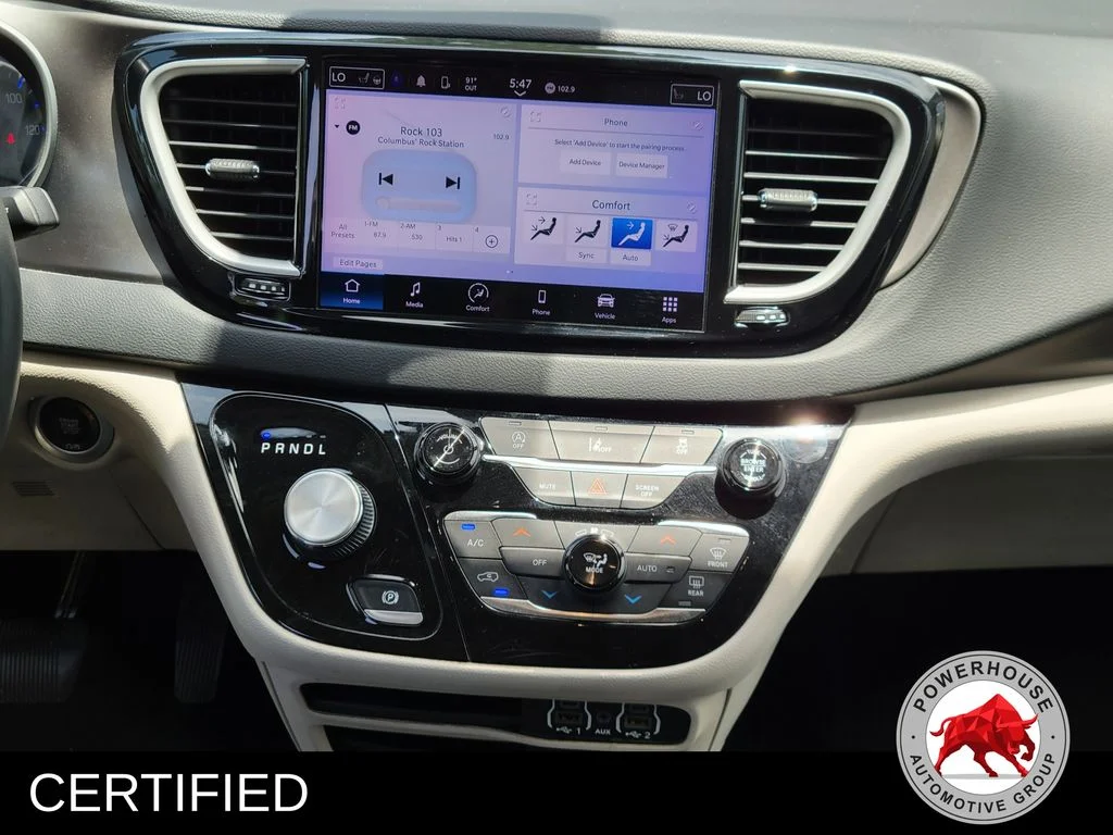 Used 2022 White Chrysler Touring L image 22