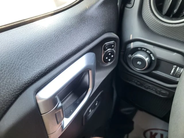Used 2024 Gray Jeep Rubicon image 22