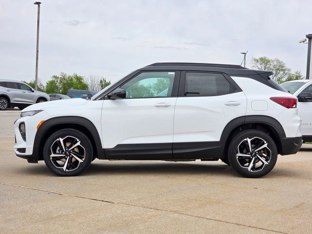 Used 2022 Summit White Chevrolet RS image 4