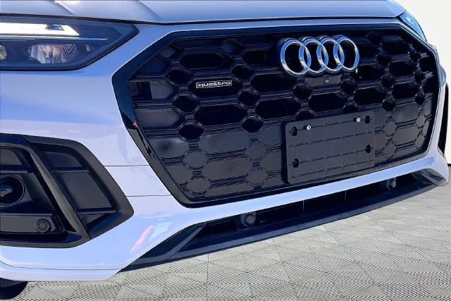 Used 2023 White Audi 45 S line Premium image 29