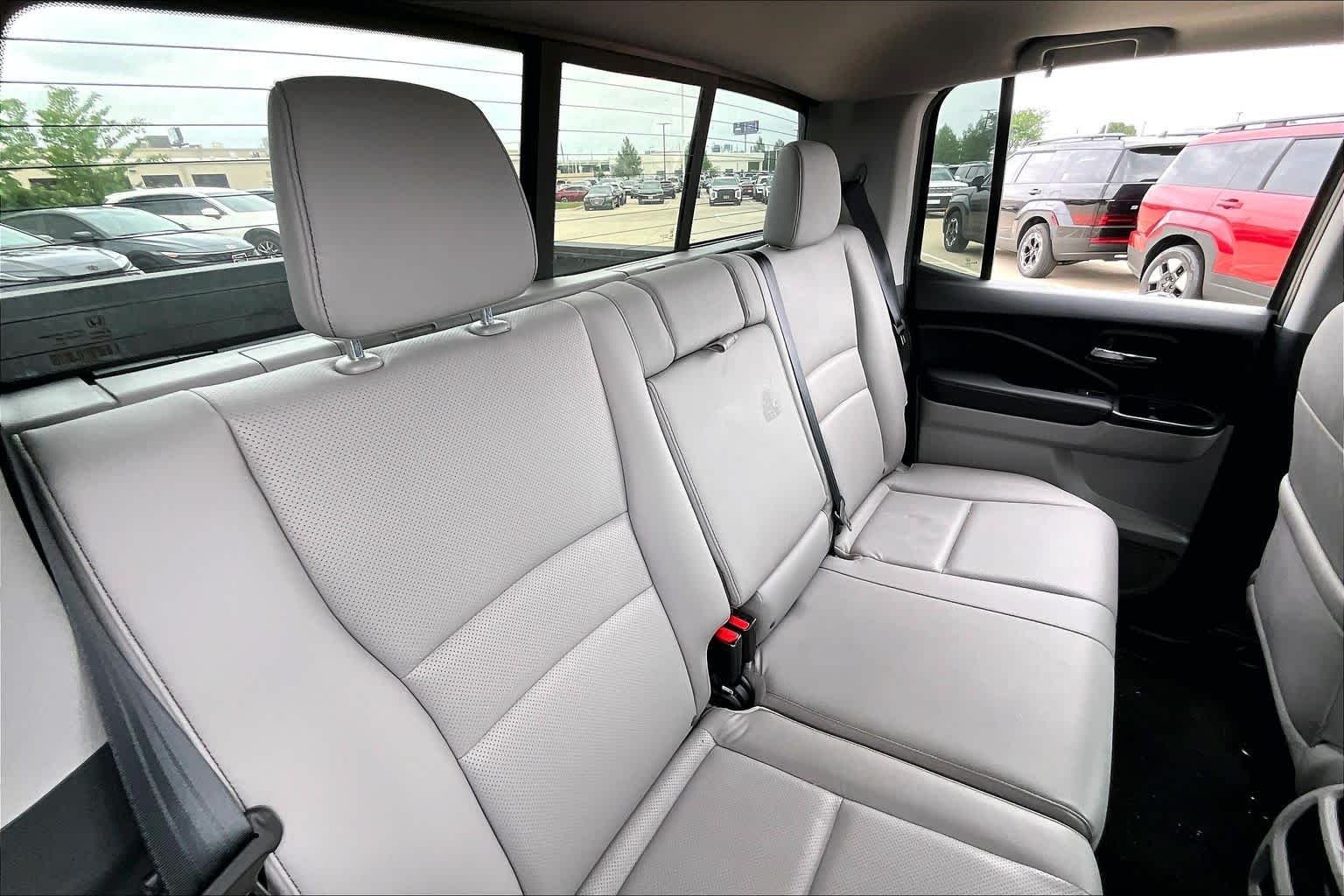 Used 2023 Obsidian Blue Pearl Honda RTL-E image 19