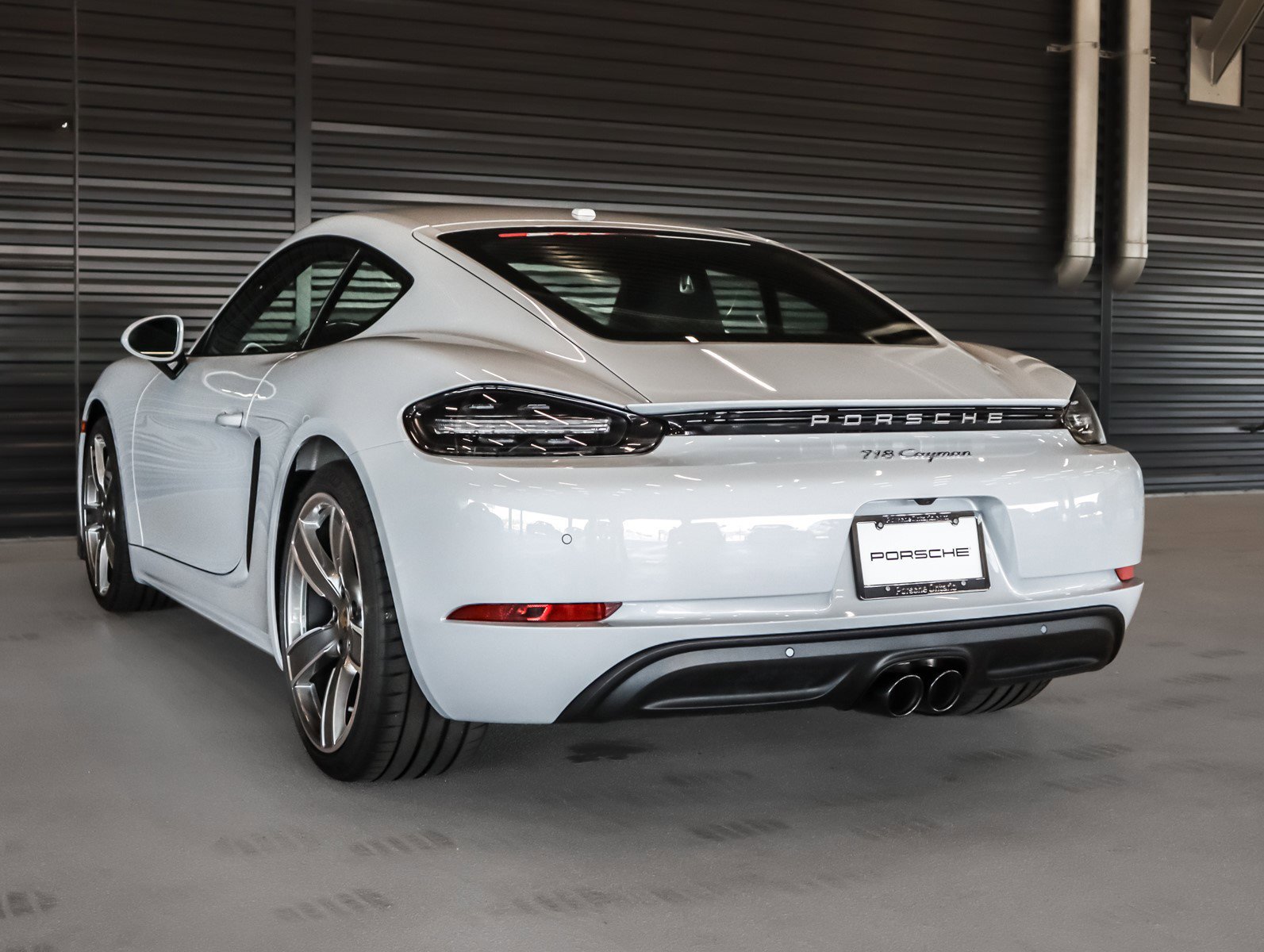 2025 Porsche 718 - Photo 3