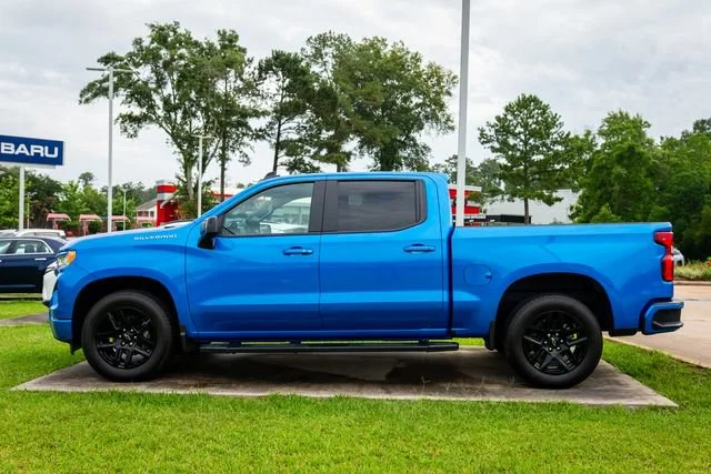 Used 2025 Riptide Blue Metallic Chevrolet RST image 2