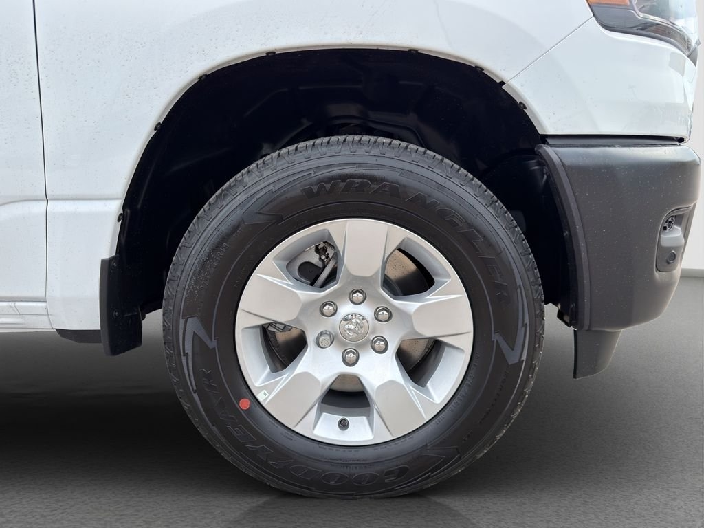 New 2026 Bright White Clearcoat RAM Tradesman image 21