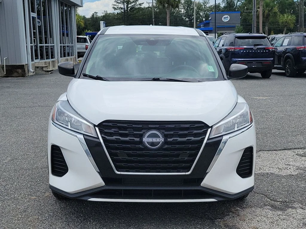 Used 2024 White Nissan S image 8