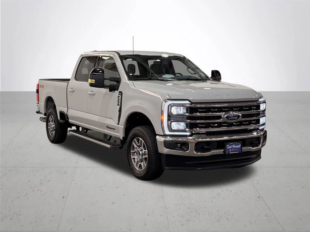 Used 2025 White Ford Lariat image 8