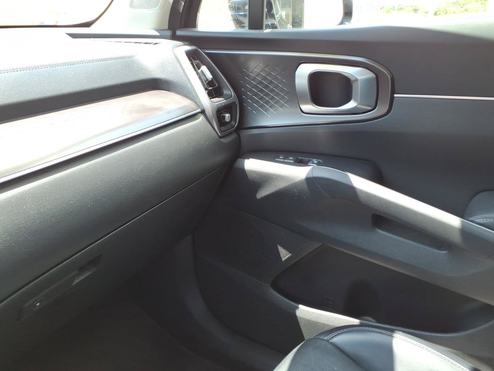 2022 Kia Sorento S Hybrid - Photo 30