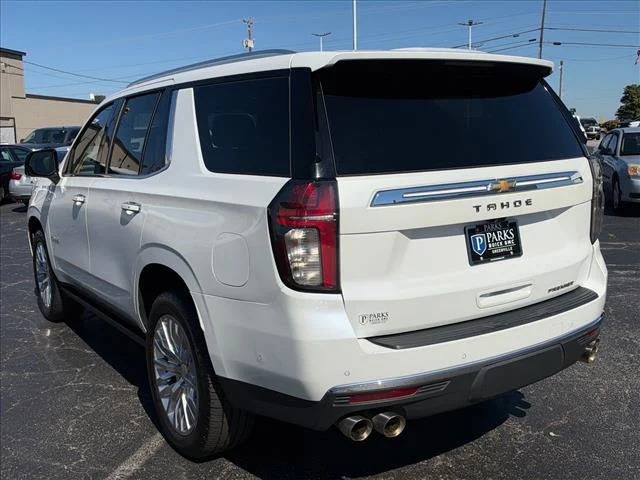 Used 2023 IRIDESCENT PEARL TRICOAT Chevrolet Premier image 8
