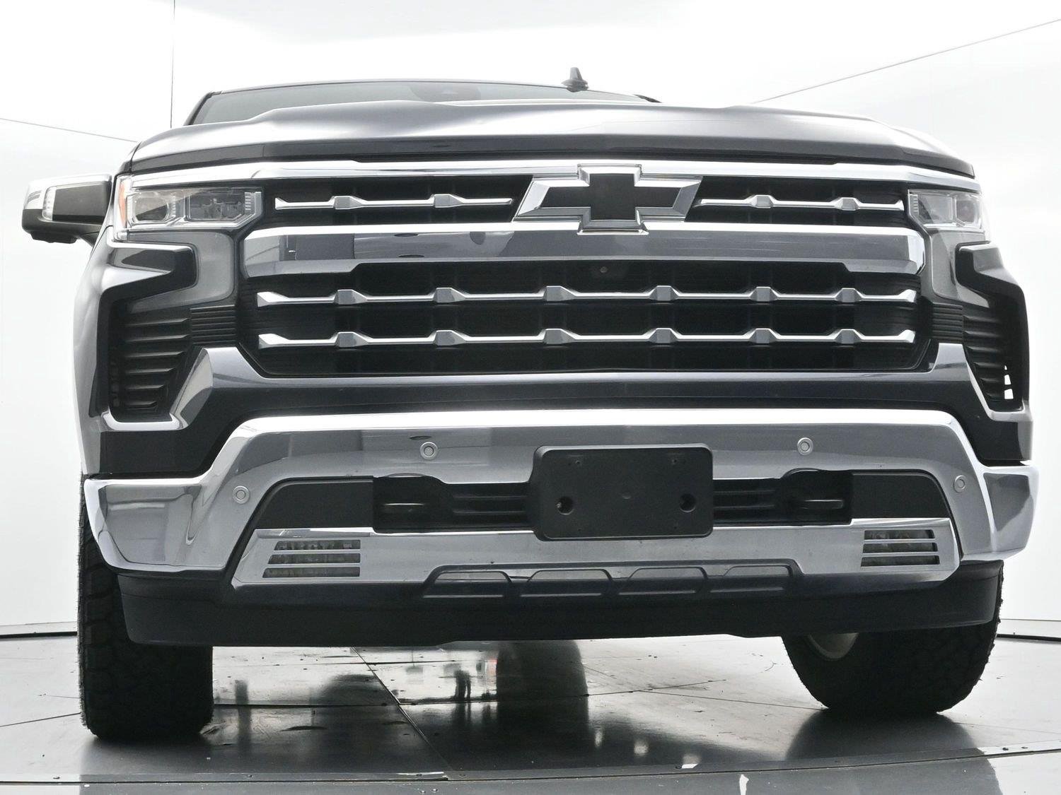 Used 2022 Dark Ash Metallic Chevrolet LTZ image 42