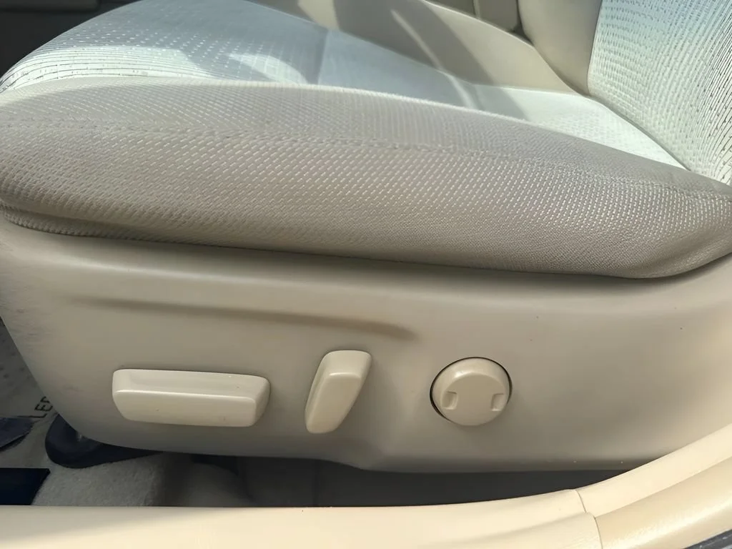 Used 2012 Gold Toyota L image 10