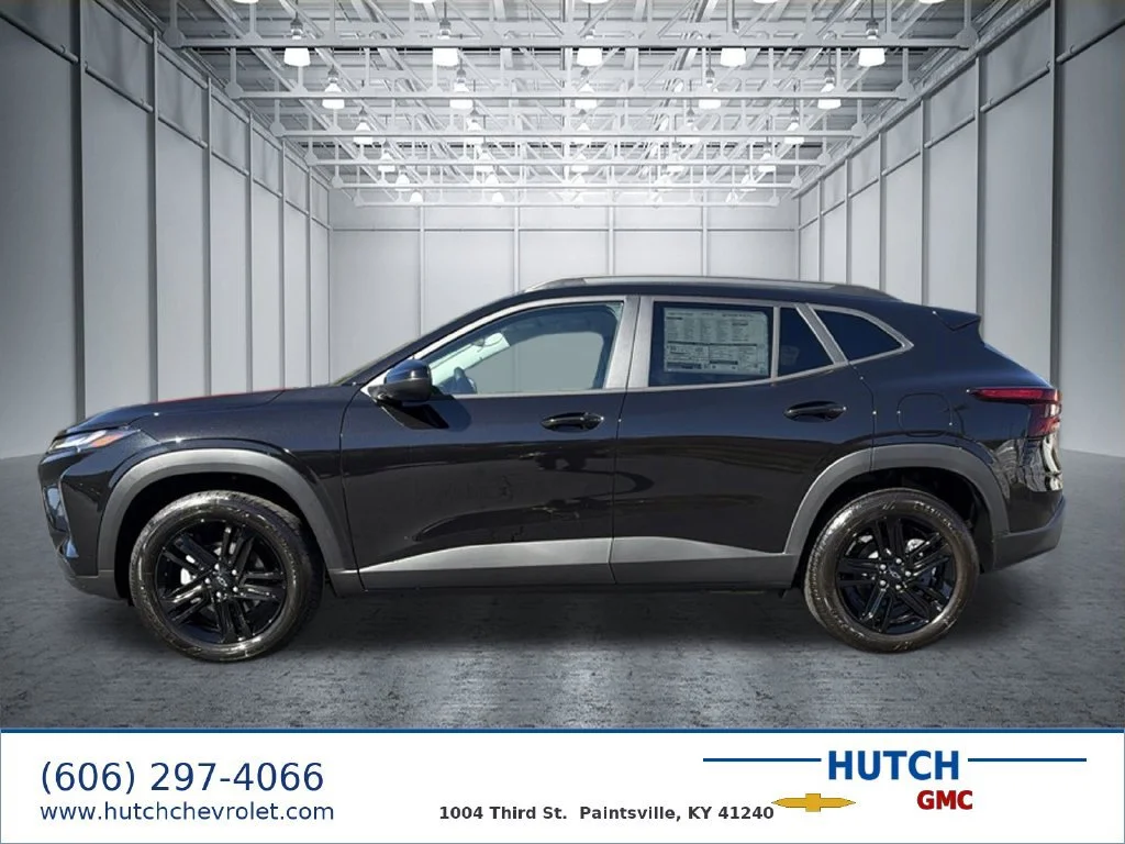New 2026 Mosaic Black Metallic Chevrolet ACTIV image 2