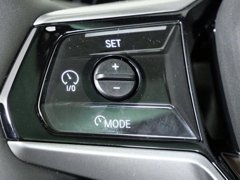 Used 2026 Skyscraper Grey Metallic BMW 30 xDrive image 40