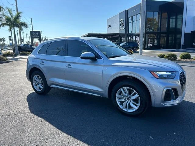 2023 Audi Q5 45 Premium's photo