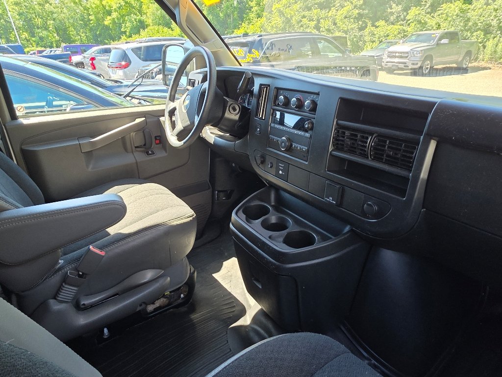 Used 2025 Summit White Chevrolet Work Van image 2