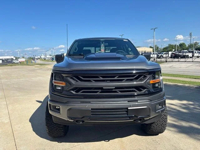 New 2026 Carbonized Gray Metallic Ford XLT image 4