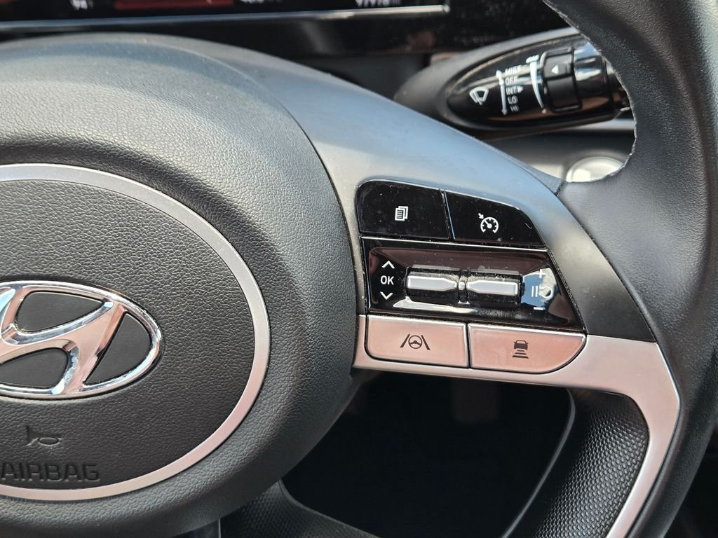 Used 2022 Blue Hyundai SEL image 21