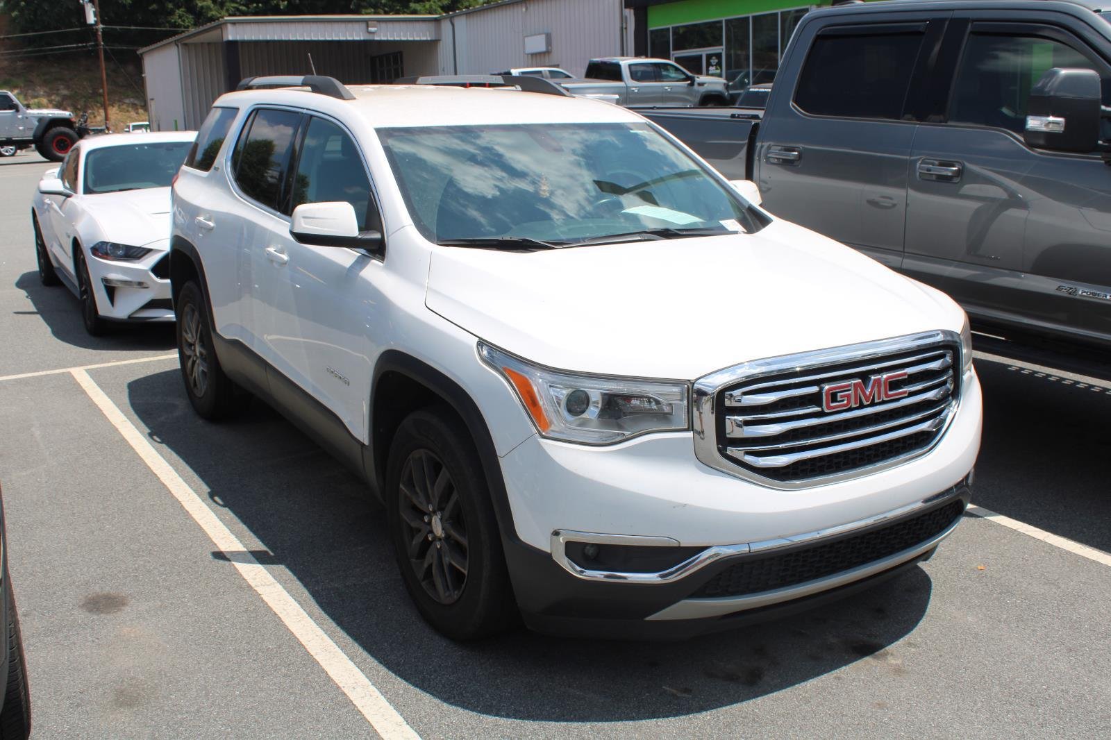 Used 2019 Summit White GMC SLT image 3