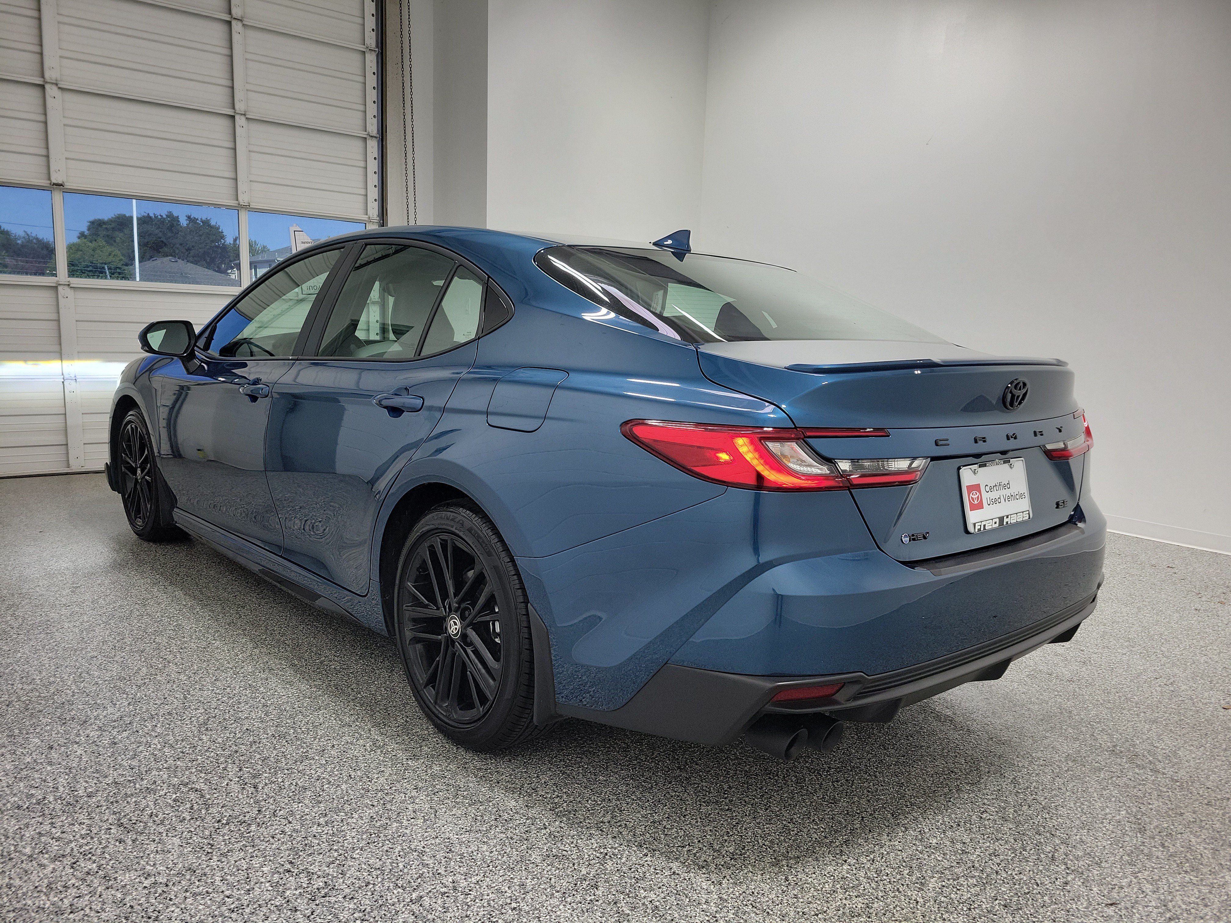 Certified Used 2025 Ocean Gem Toyota SE image 7