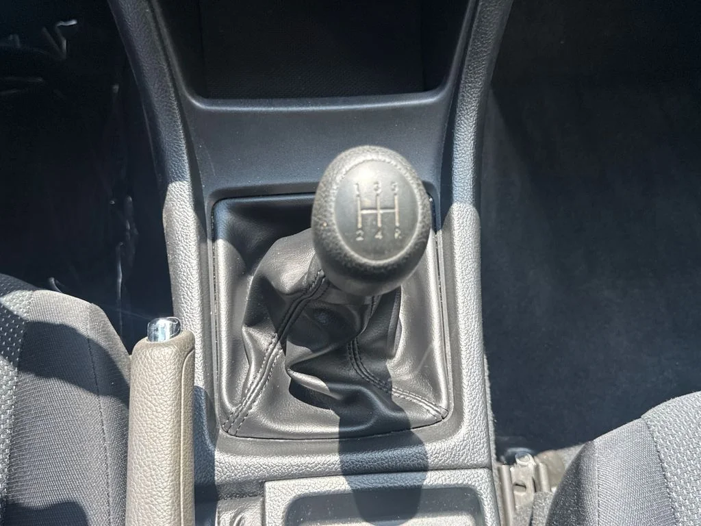 Used 2013 Marine Blue Pearl Subaru 2.0i image 24