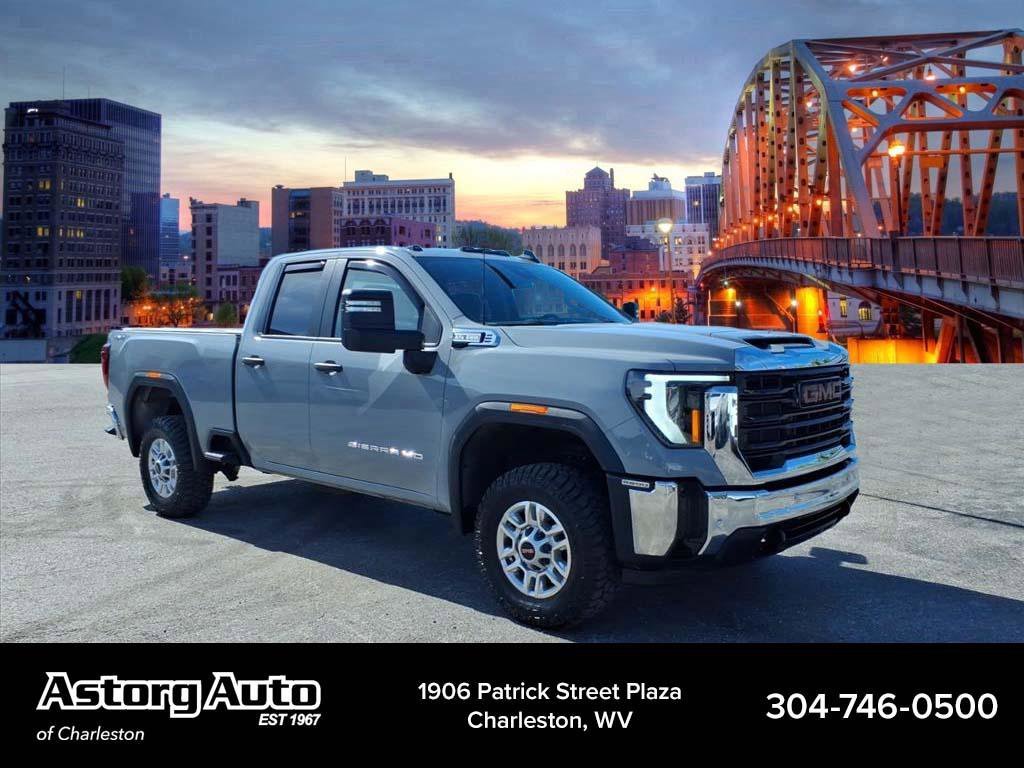 2025 GMC Sierra 4WD Double Cab Standard Box Pro's photo