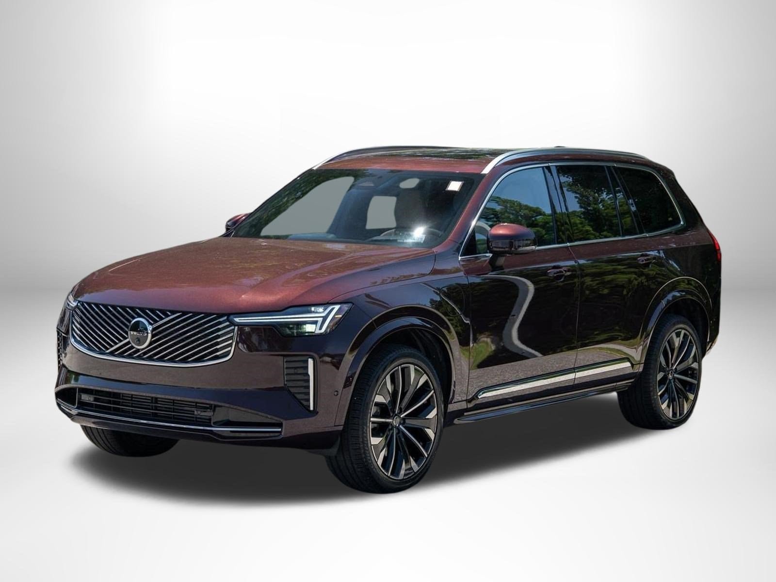 Used 2025 Mulberry Red Metallic Volvo Ultra image 5