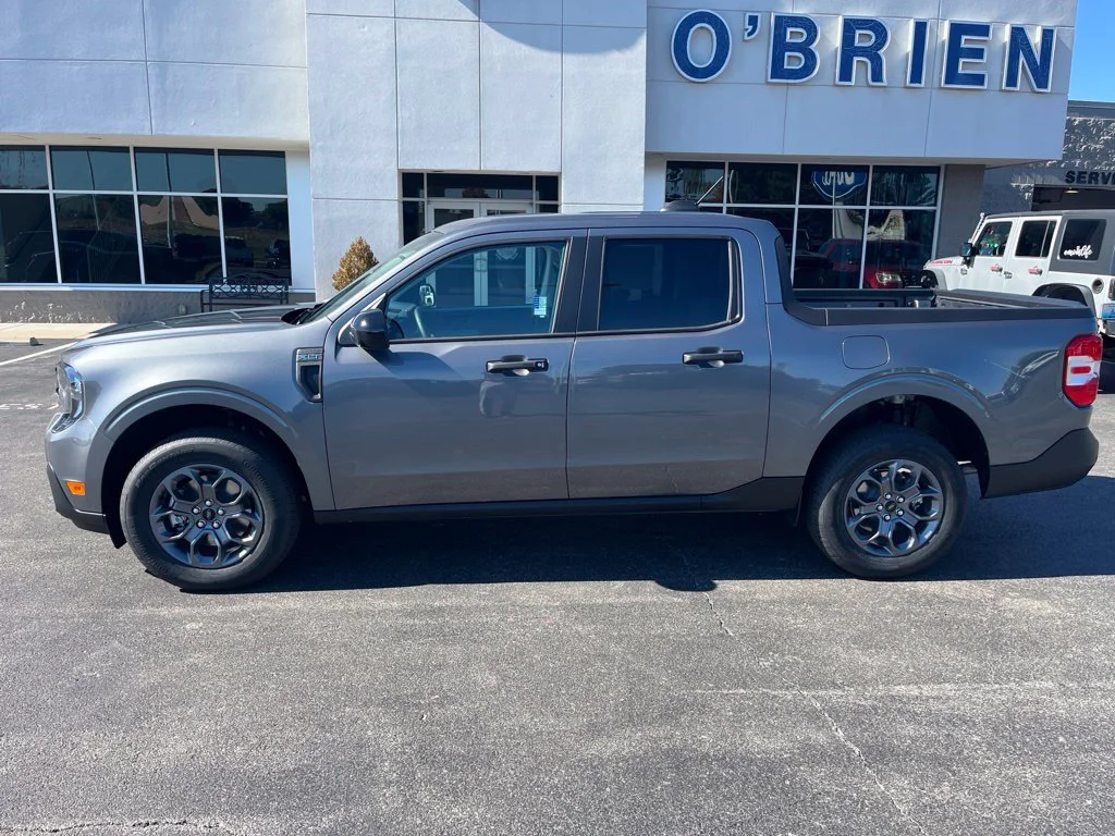 New 2026 Carbonized Gray Metallic Ford XLT image 2