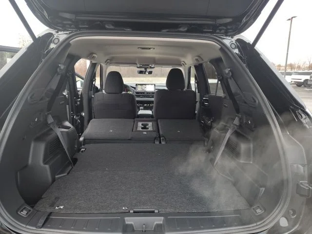 New 2026 Black Mitsubishi ES image 28