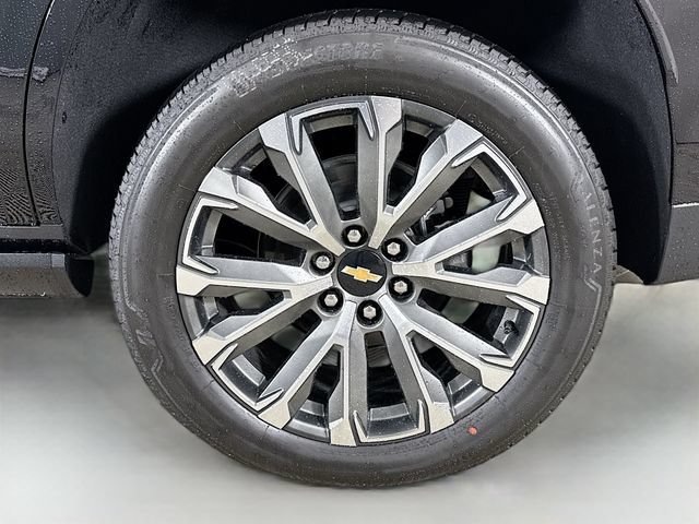 New 2026 Black Chevrolet High Country image 35