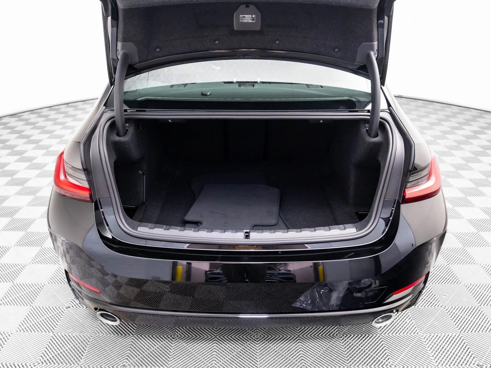Used 2026 Black BMW 330i xDrive image 31