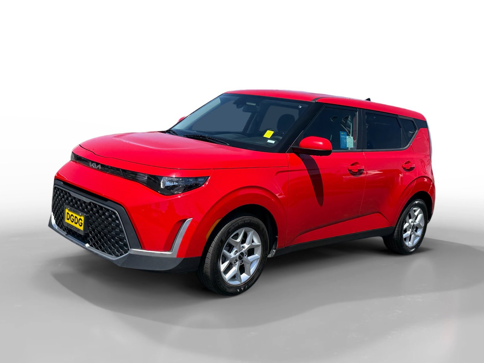 Used 2024 Inferno Red Kia LX image 1