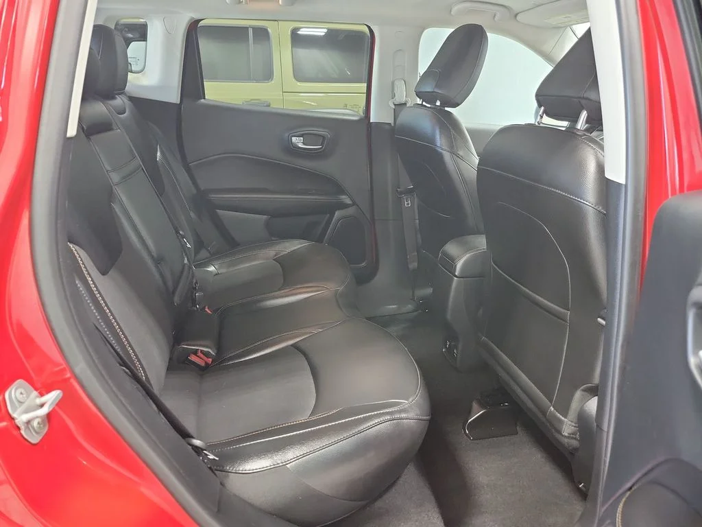 Used 2019 Red Jeep Latitude image 23