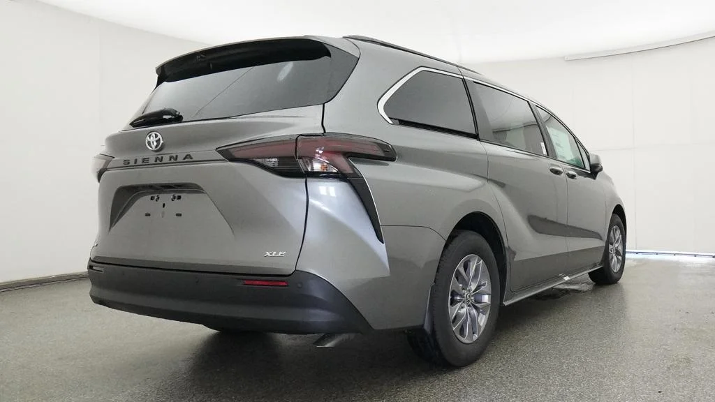 New 2026 Heavy Metal Toyota XLE image 21