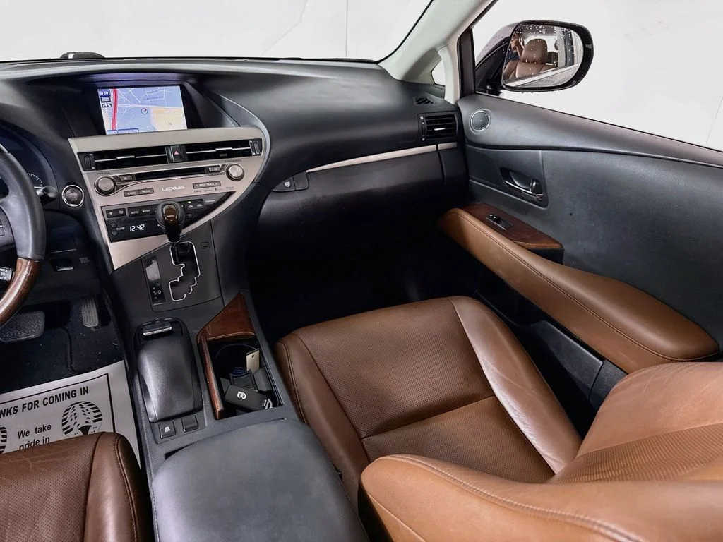 Used 2015 Obsidian Lexus Base image 25