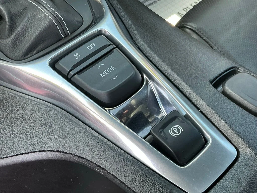 Used 2019 Orange Chevrolet 3LT image 40