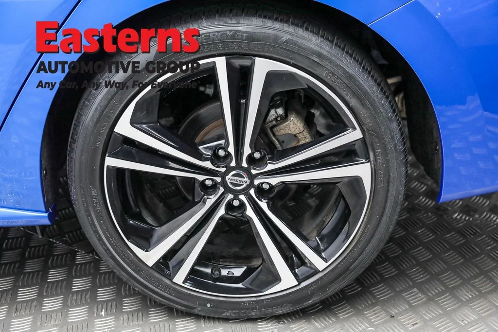 Used 2023 Blue Nissan SR image 8
