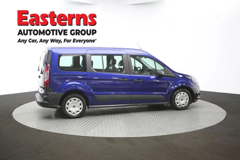Used 2017 Blue Ford XL image 39