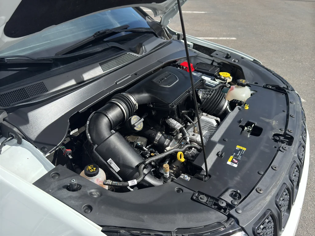 Used 2023 Bright White Clearcoat Jeep Altitude image 28